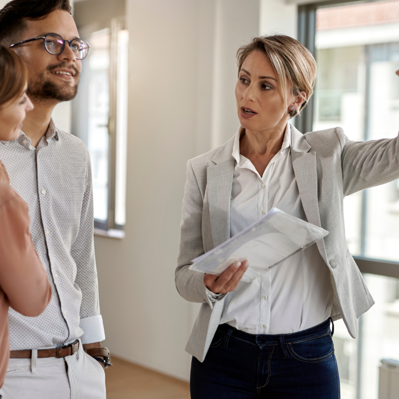 Co tak naprawdę oznacza współpraca z biurem nieruchomości premium?