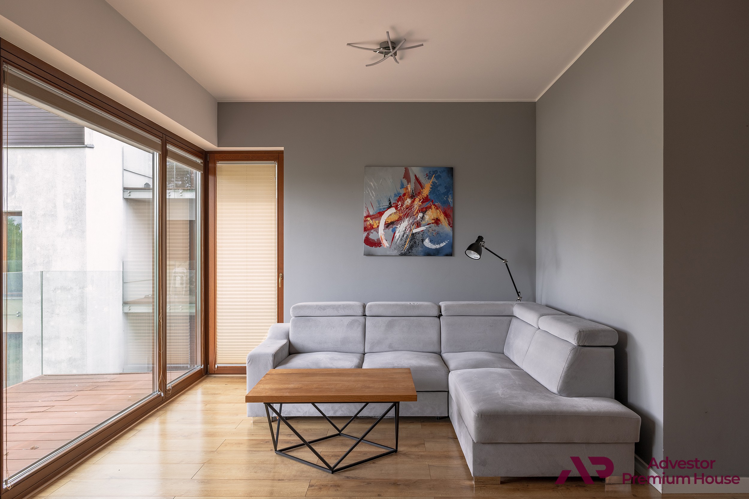546A4235 2-HDR